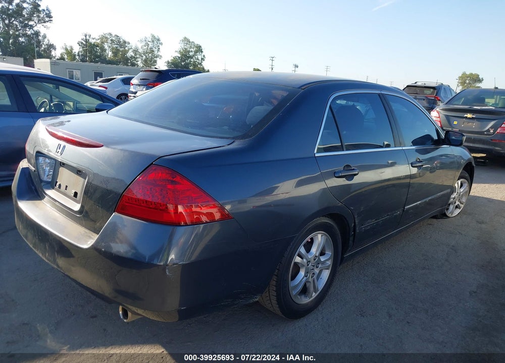 2007 HONDA ACCORD 2.4 LX VIN: JHMCM56497C025978