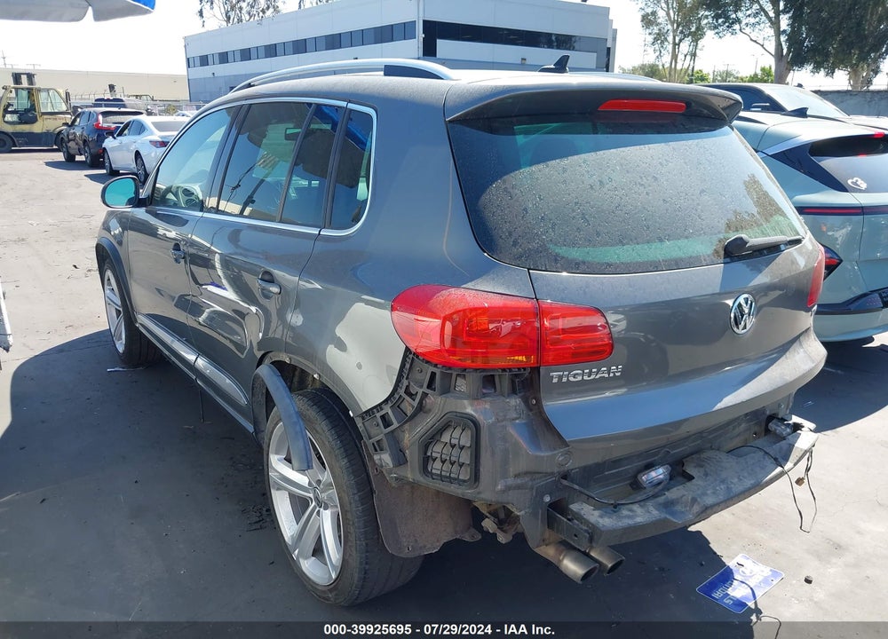2016 VOLKSWAGEN TIGUAN R-LINE VIN: WVGAV7AX1GW016687