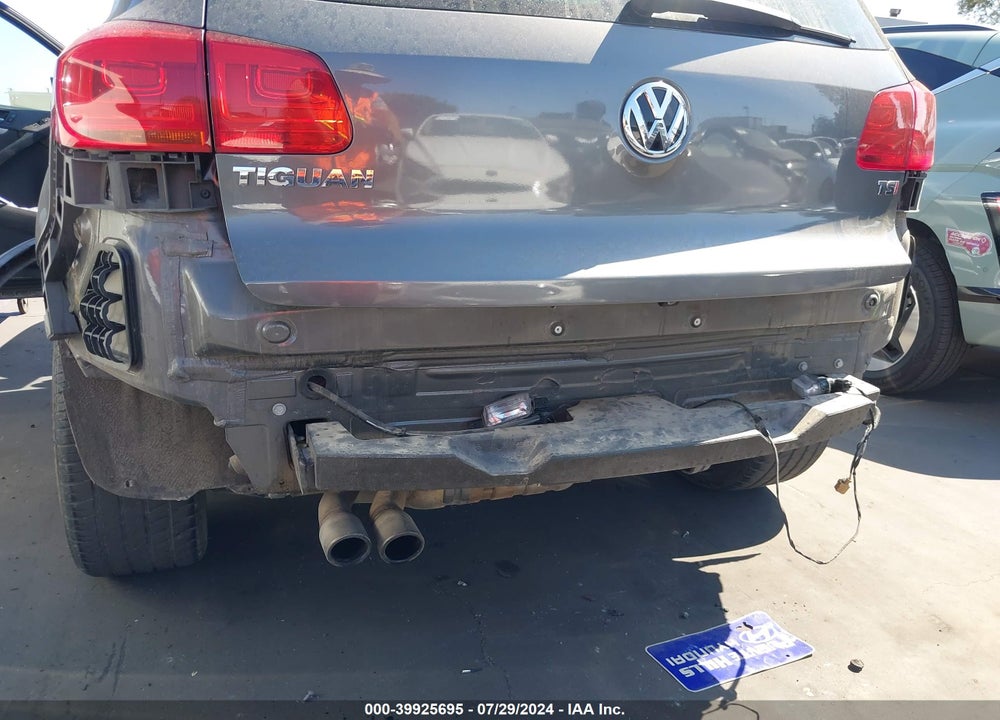 2016 VOLKSWAGEN TIGUAN R-LINE VIN: WVGAV7AX1GW016687