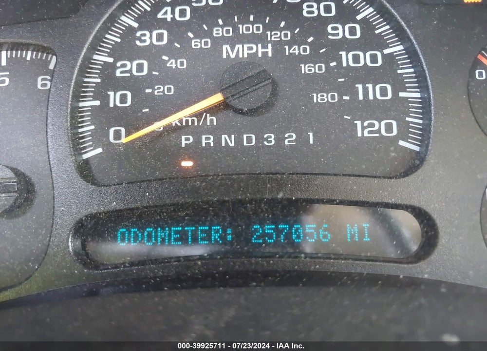 2006 CHEVROLET TAHOE LT VIN: 1GNEC13T66R102147