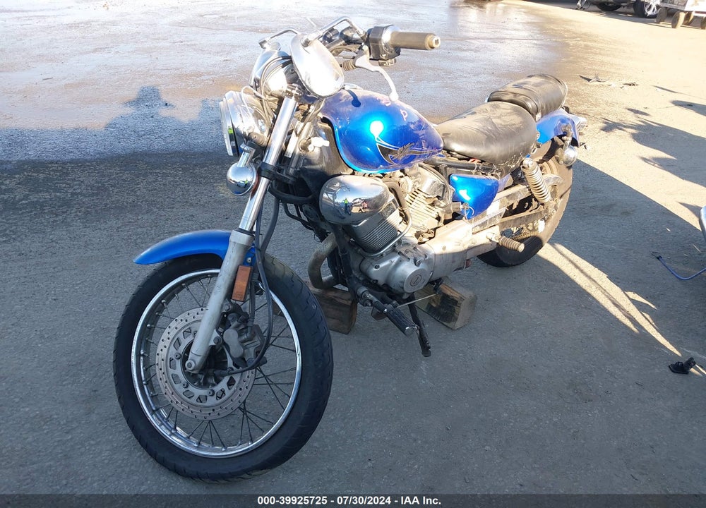 2015 YAMAHA XV250 C VIN: JYAVG04Y1FA002114