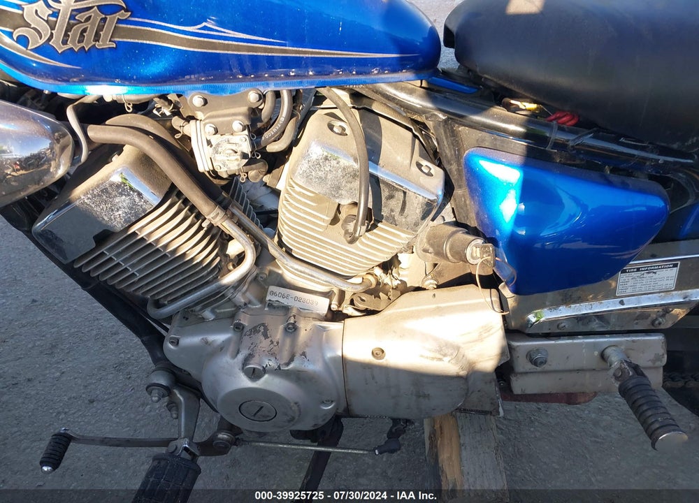 2015 YAMAHA XV250 C VIN: JYAVG04Y1FA002114