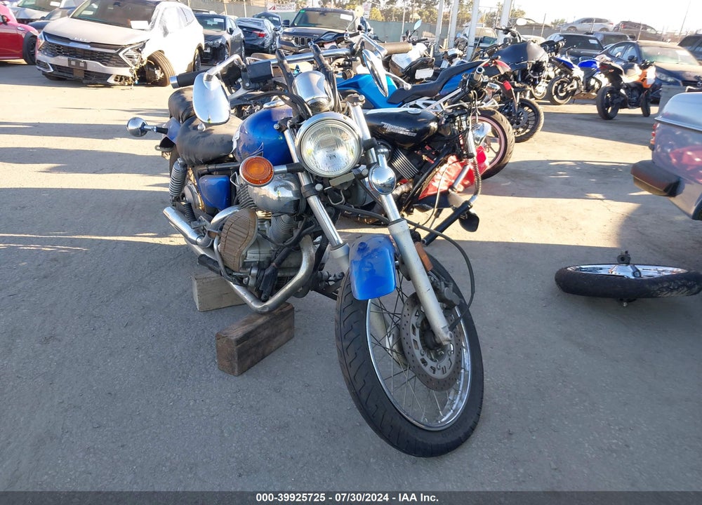 2015 YAMAHA XV250 C VIN: JYAVG04Y1FA002114