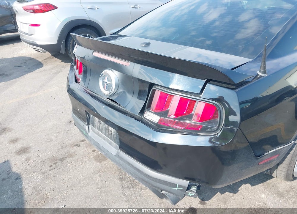 2011 FORD MUSTANG V6 PREMIUM VIN: 1ZVBP8AM0B5162315