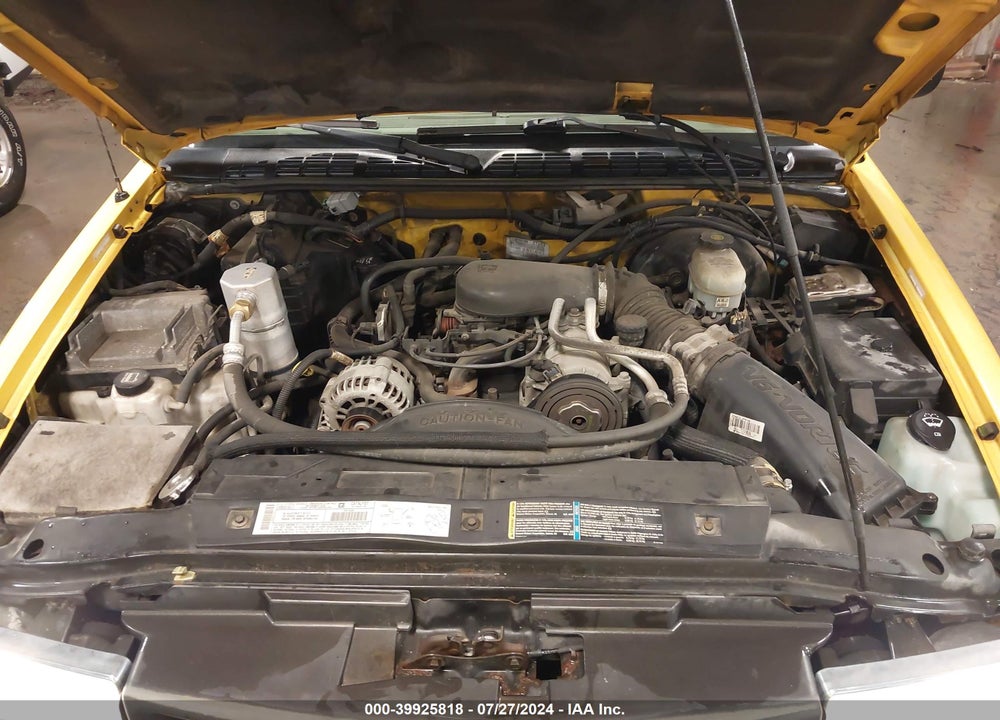 2003 CHEVROLET S-10 LS VIN: 1GCDT19X438256730