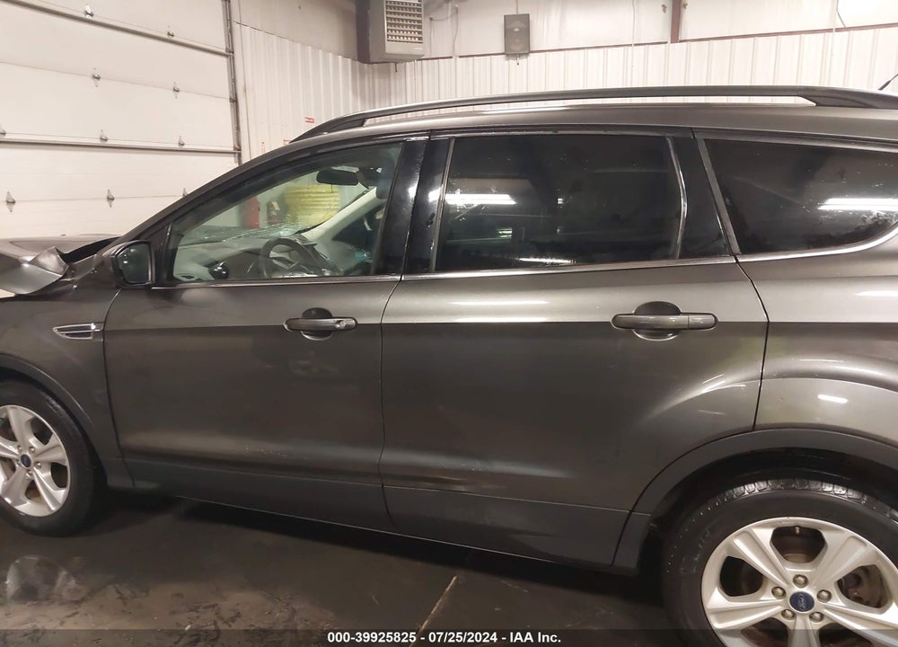 2016 FORD ESCAPE SE VIN: 1FMCU9GX1GUA30485