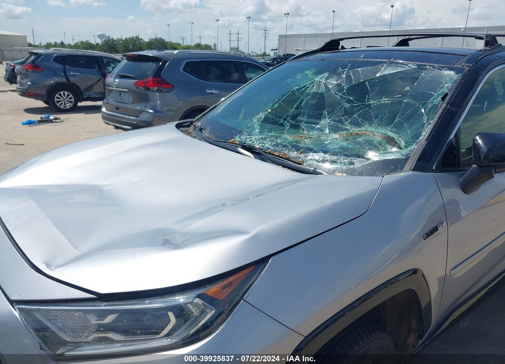 2019 TOYOTA RAV4 HYBRID XSE VIN: JTMEWRFV5KD519388