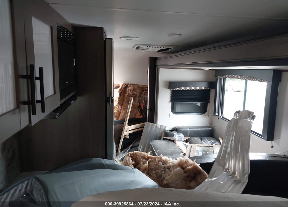 2021 AVENGER TRAVEL TRAILER VIN: 5ZT2AVSB9MB929792
