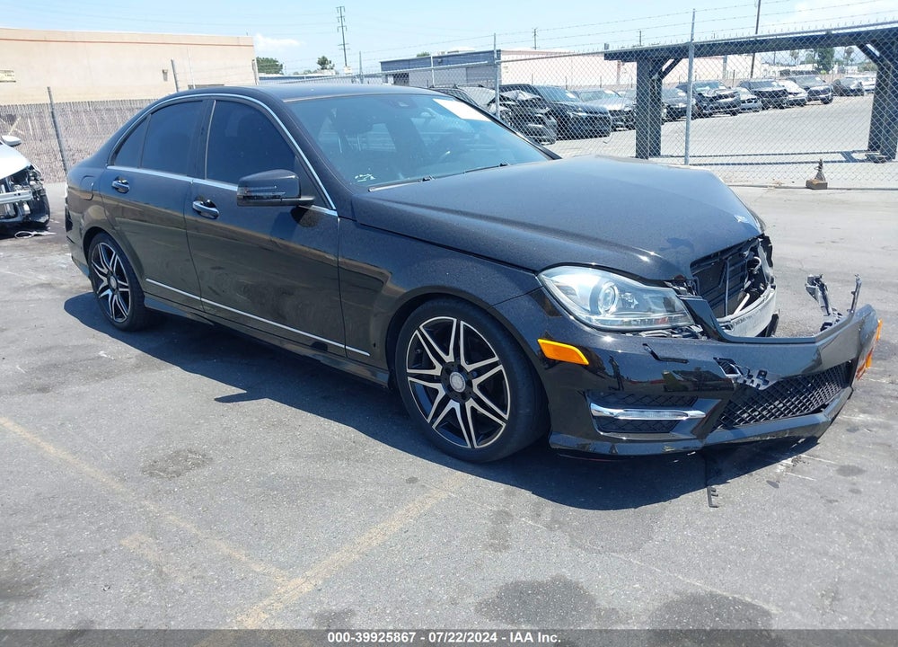2013 MERCEDES-BENZ C 250 VIN: WDDGF4HB5DR246530