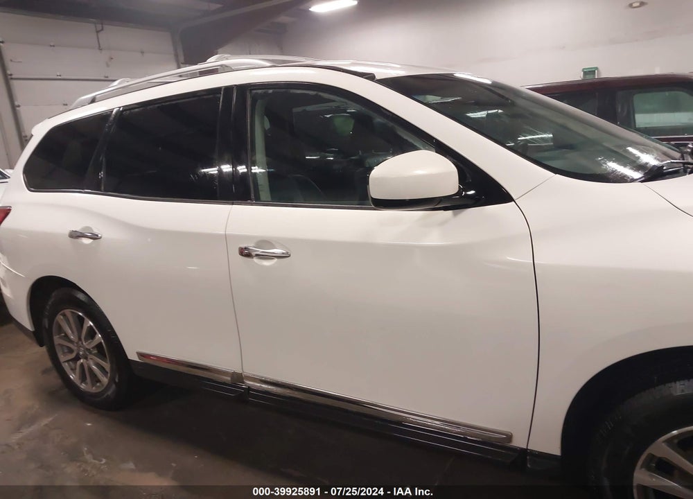 2013 NISSAN PATHFINDER SL VIN: 5N1AR2MM0DC634220