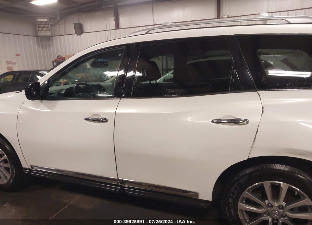 2013 NISSAN PATHFINDER SL VIN: 5N1AR2MM0DC634220