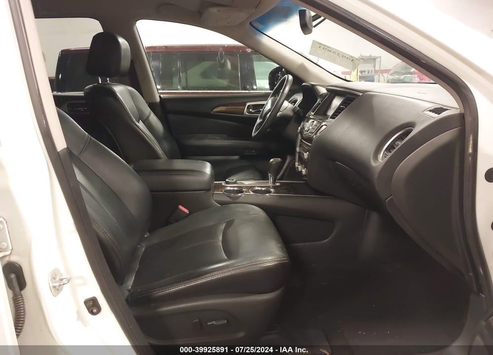 2013 NISSAN PATHFINDER SL VIN: 5N1AR2MM0DC634220