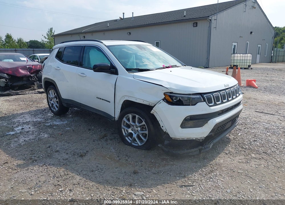 2022 JEEP COMPASS LATITUDE LUX 4X4 VIN: 3C4NJDFB6NT113352
