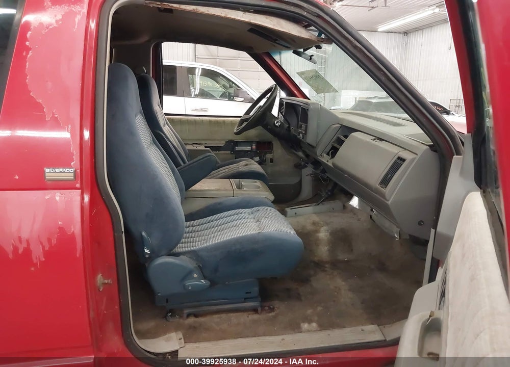 1993 CHEVROLET BLAZER K1500 VIN: 1GNEK18K1PJ333833
