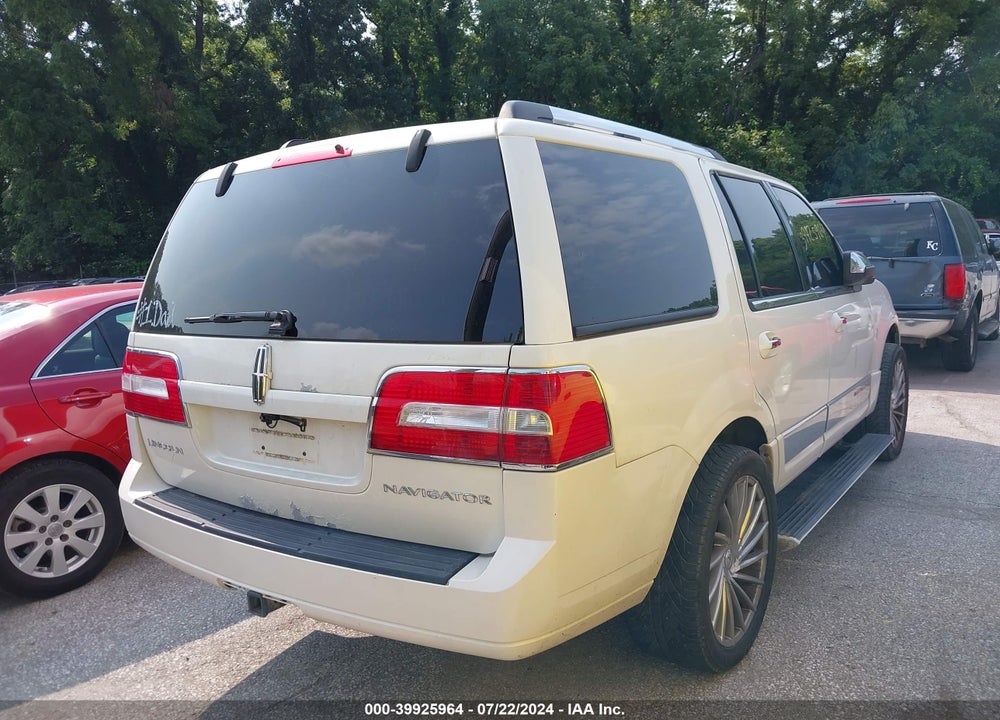 2007 LINCOLN NAVIGATOR VIN: 5LMFU28557LJ00901
