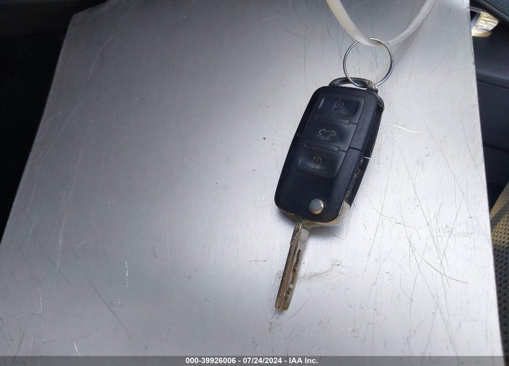 2008 VOLKSWAGEN JETTA S VIN: 3VWJM71K28M181349