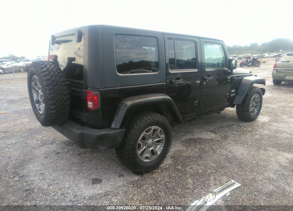 2014 JEEP WRANGLER UNLIMITED SAHARA VIN: 1C4BJWEG8EL304553
