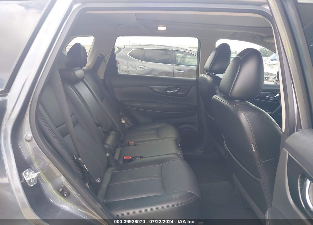 2017 NISSAN ROGUE SL VIN: 5N1AT2MT6HC883698