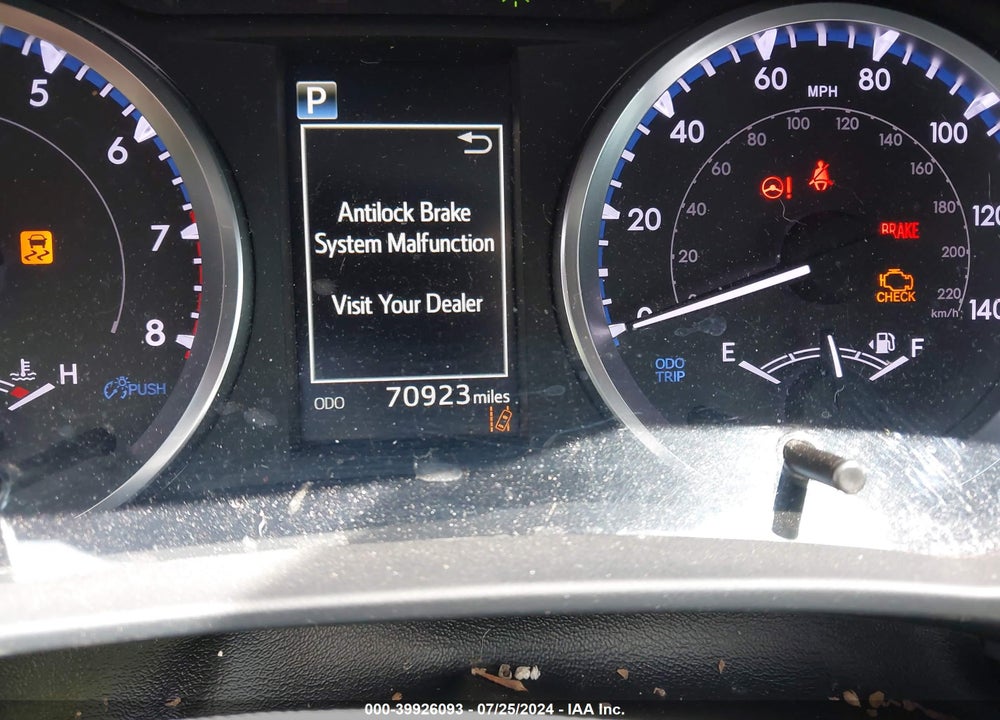 2019 TOYOTA HIGHLANDER VIN: 5TDBZRFH5KS738604