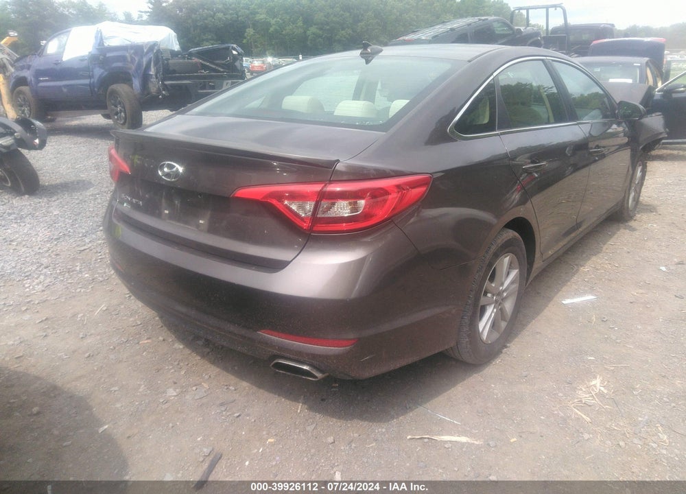 2016 HYUNDAI SONATA SE VIN: 5NPE24AFXGH368788