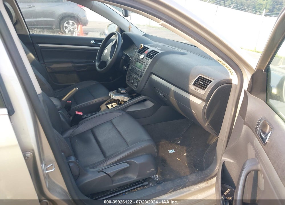 2005 VOLKSWAGEN JETTA 2.5 VIN: 3VWRF71K25M615732