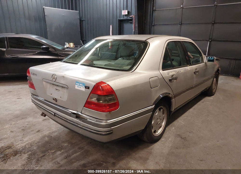 1997 MERCEDES-BENZ C 230 VIN: WDBHA23E5VF538201