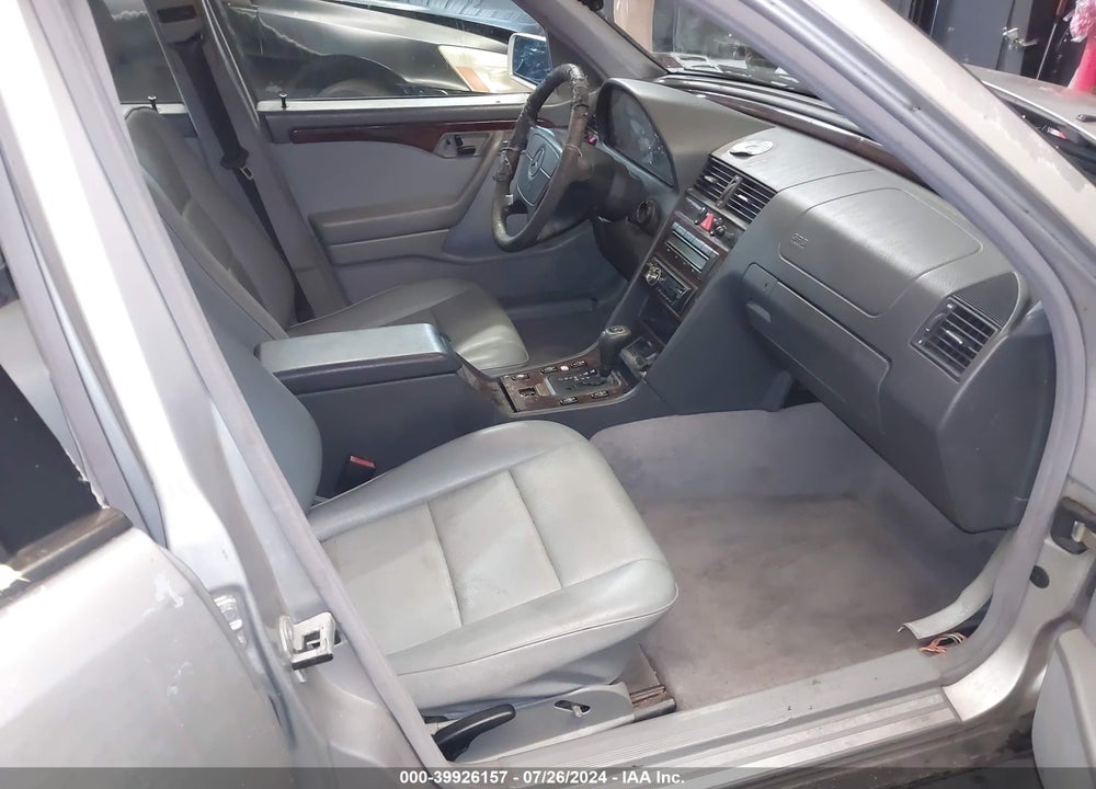 1997 MERCEDES-BENZ C 230 VIN: WDBHA23E5VF538201