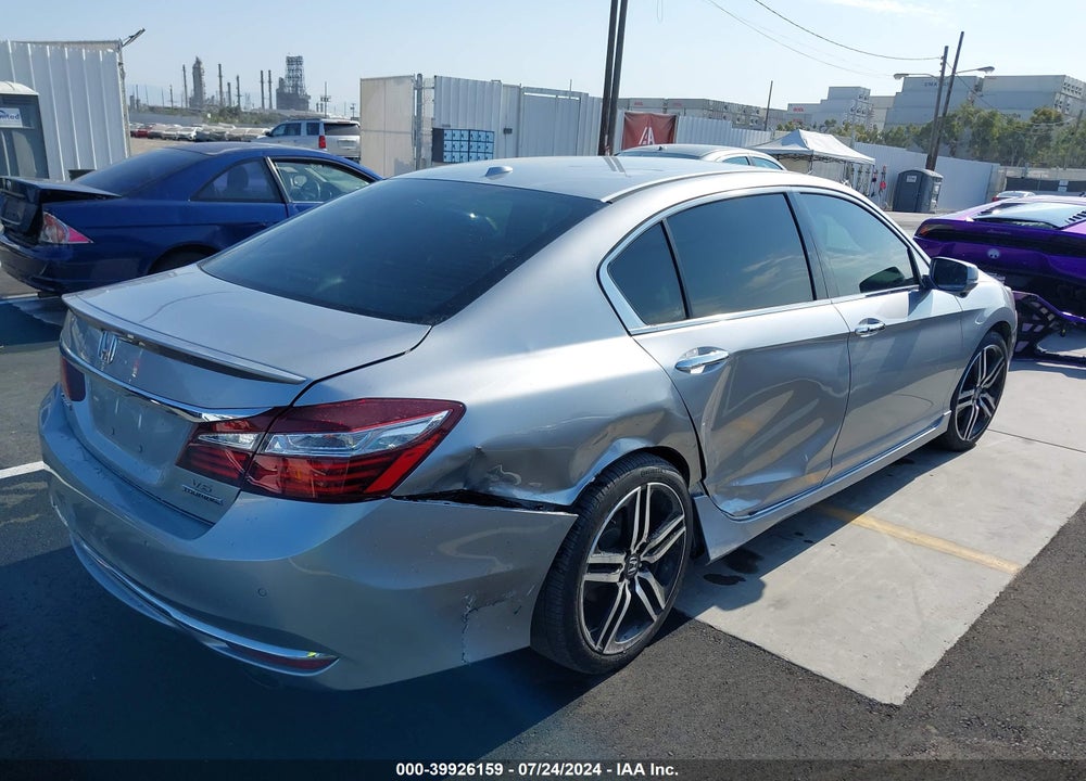 2017 HONDA ACCORD TOURING V6 VIN: 1HGCR3F93HA033205