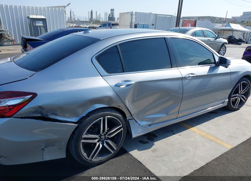 2017 HONDA ACCORD TOURING V6 VIN: 1HGCR3F93HA033205