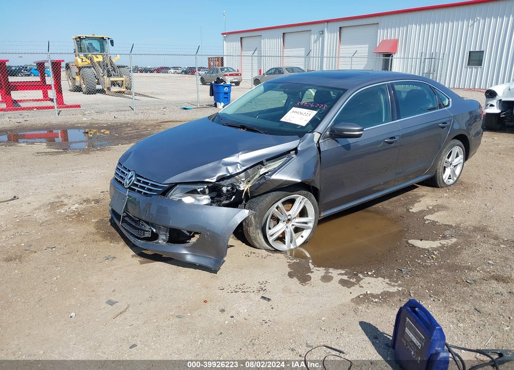 2013 VOLKSWAGEN PASSAT 2.0L TDI SE VIN: 1VWBN7A35DC032648