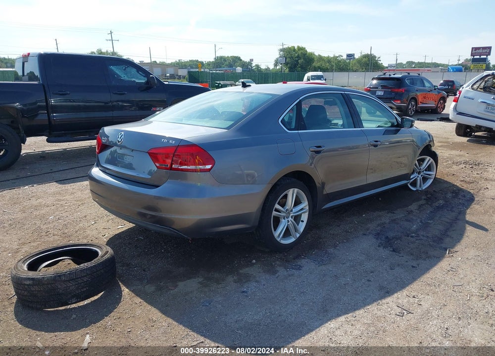 2013 VOLKSWAGEN PASSAT 2.0L TDI SE VIN: 1VWBN7A35DC032648