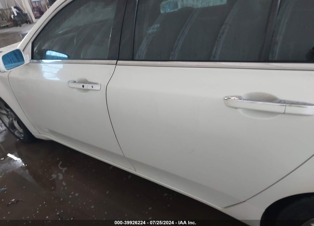 2010 ACURA TL 3.7 VIN: 19UUA9F59AA000887