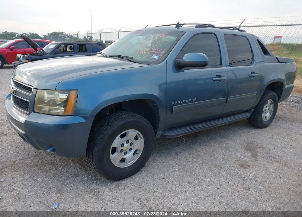 2011 CHEVROLET AVALANCHE 1500 LS VIN: 3GNMCEE04BG190552
