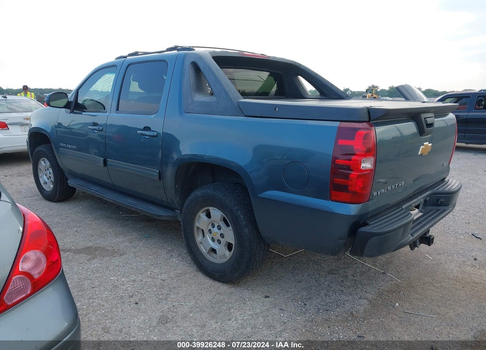 2011 CHEVROLET AVALANCHE 1500 LS VIN: 3GNMCEE04BG190552