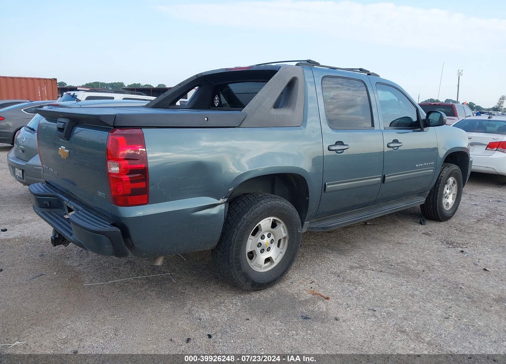 2011 CHEVROLET AVALANCHE 1500 LS VIN: 3GNMCEE04BG190552