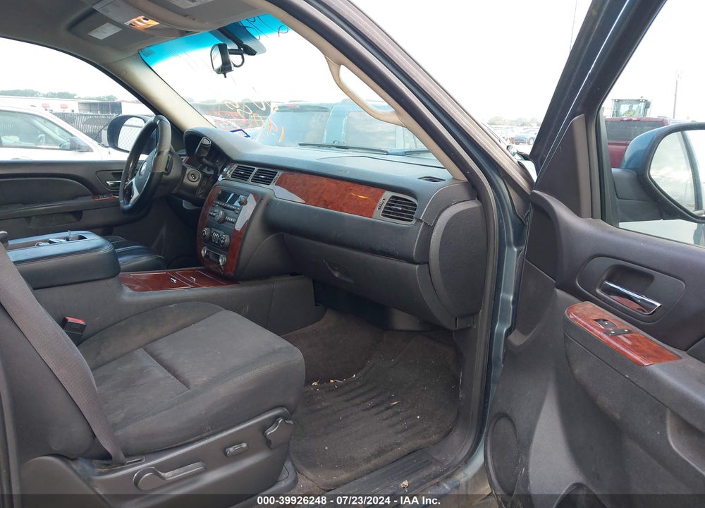 2011 CHEVROLET AVALANCHE 1500 LS VIN: 3GNMCEE04BG190552