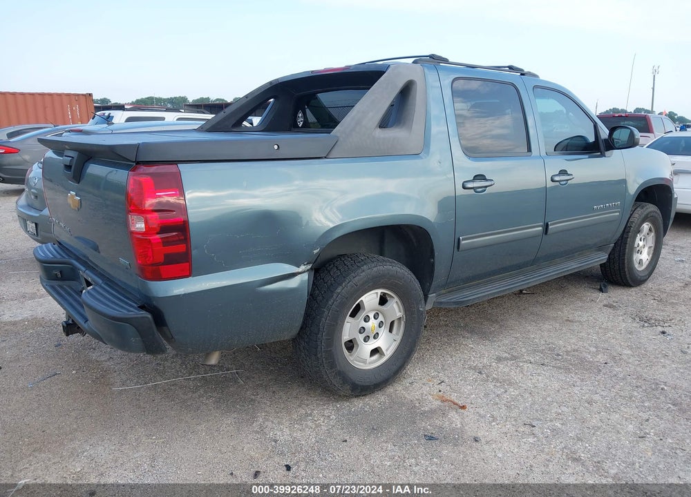 2011 CHEVROLET AVALANCHE 1500 LS VIN: 3GNMCEE04BG190552