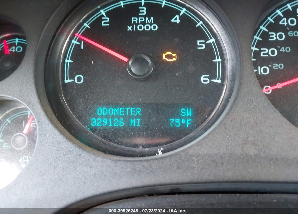 2011 CHEVROLET AVALANCHE 1500 LS VIN: 3GNMCEE04BG190552