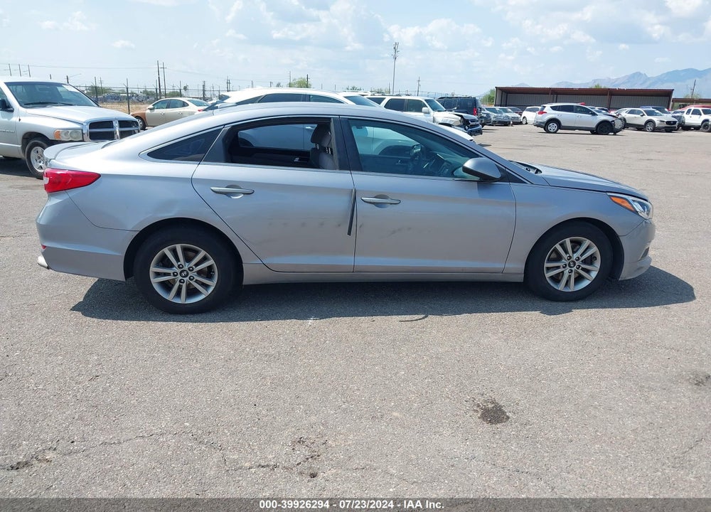 2015 HYUNDAI SONATA SE VIN: 5NPE24AF1FH156313