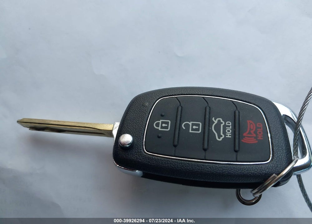 2015 HYUNDAI SONATA SE VIN: 5NPE24AF1FH156313