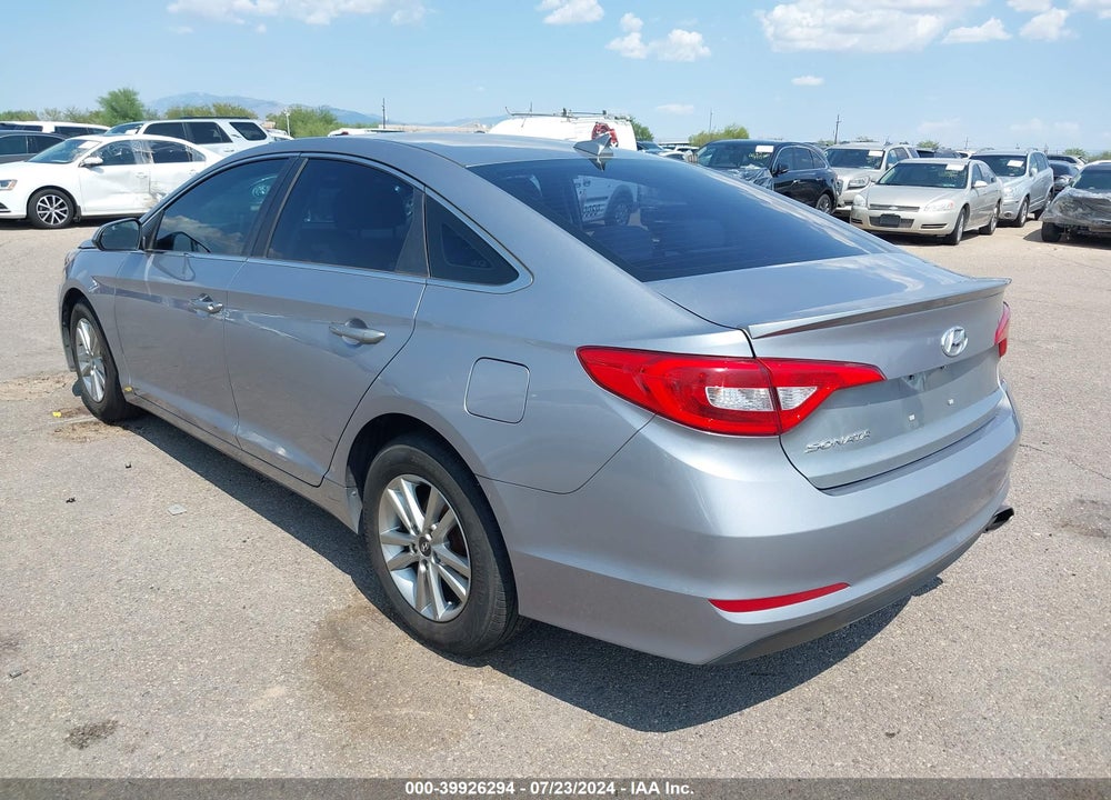 2015 HYUNDAI SONATA SE VIN: 5NPE24AF1FH156313