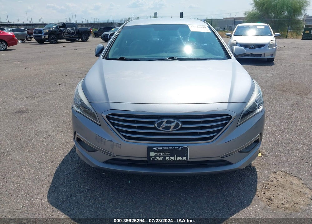 2015 HYUNDAI SONATA SE VIN: 5NPE24AF1FH156313
