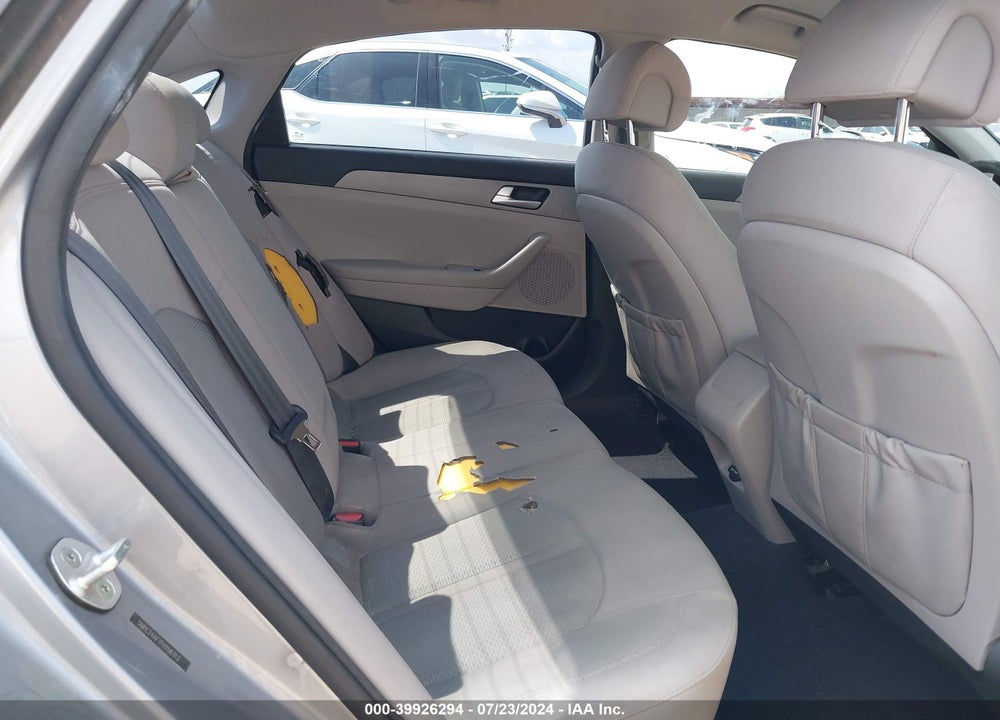 2015 HYUNDAI SONATA SE VIN: 5NPE24AF1FH156313