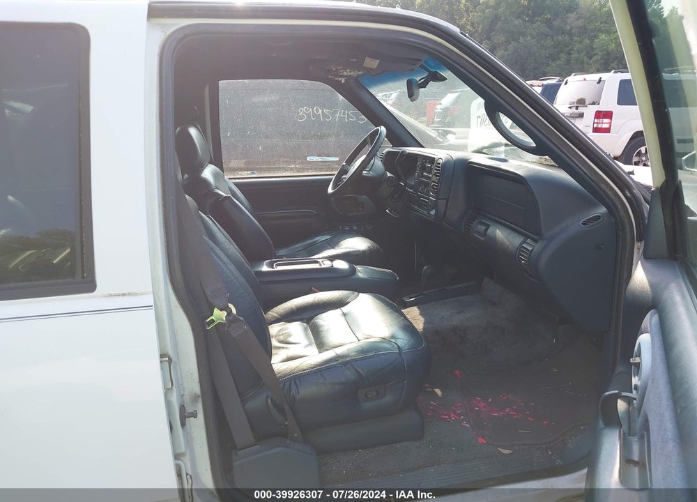 1998 CHEVROLET TAHOE LS VIN: 1GNEK13R4WJ376100