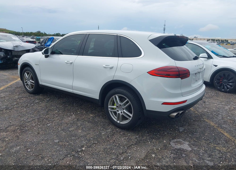 2016 PORSCHE CAYENNE E-HYBRID S VIN: WP1AE2A24GLA60808