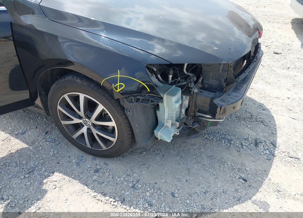 2017 VOLKSWAGEN JETTA 1.4T SE VIN: 3VWDB7AJ2HM225005
