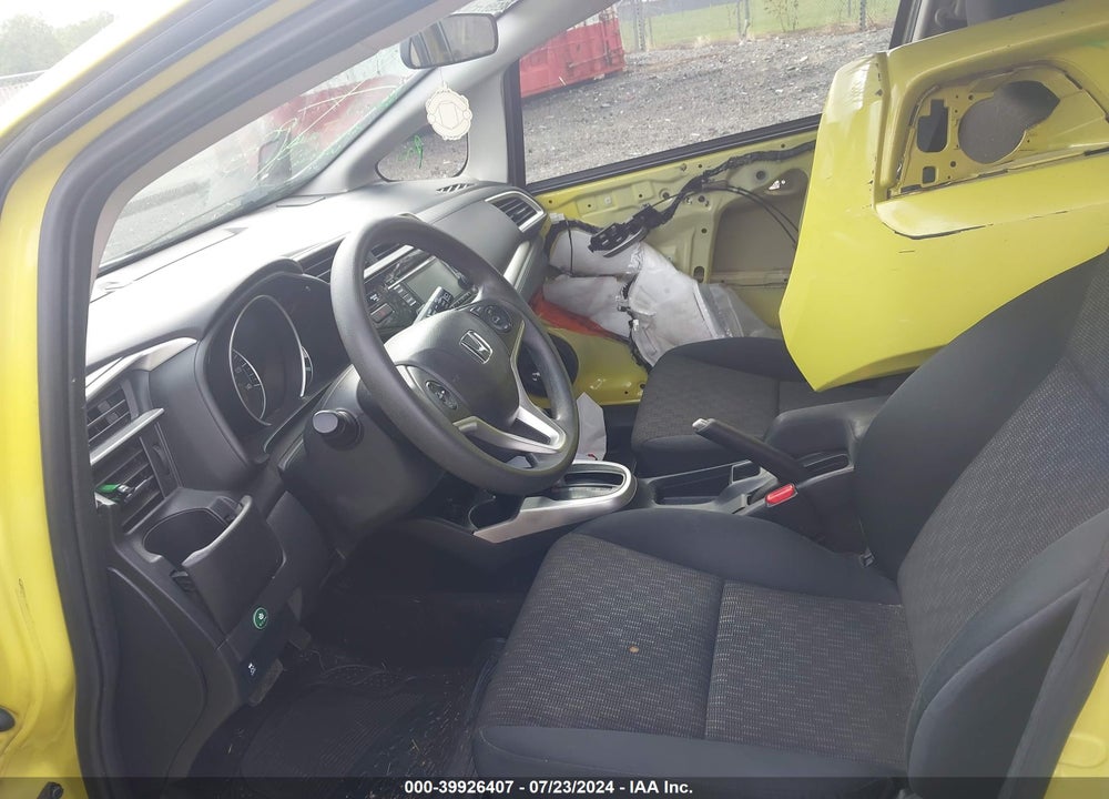 2015 HONDA FIT LX VIN: 3HGGK5H58FM785221