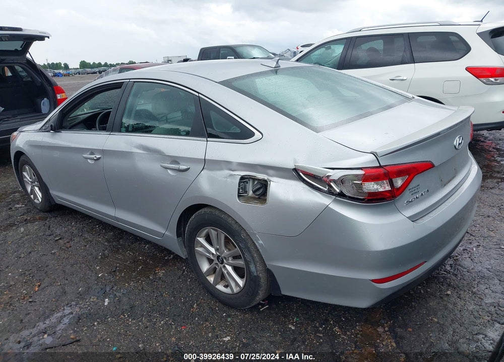 2015 HYUNDAI SONATA SE VIN: 5NPE24AF0FH246696