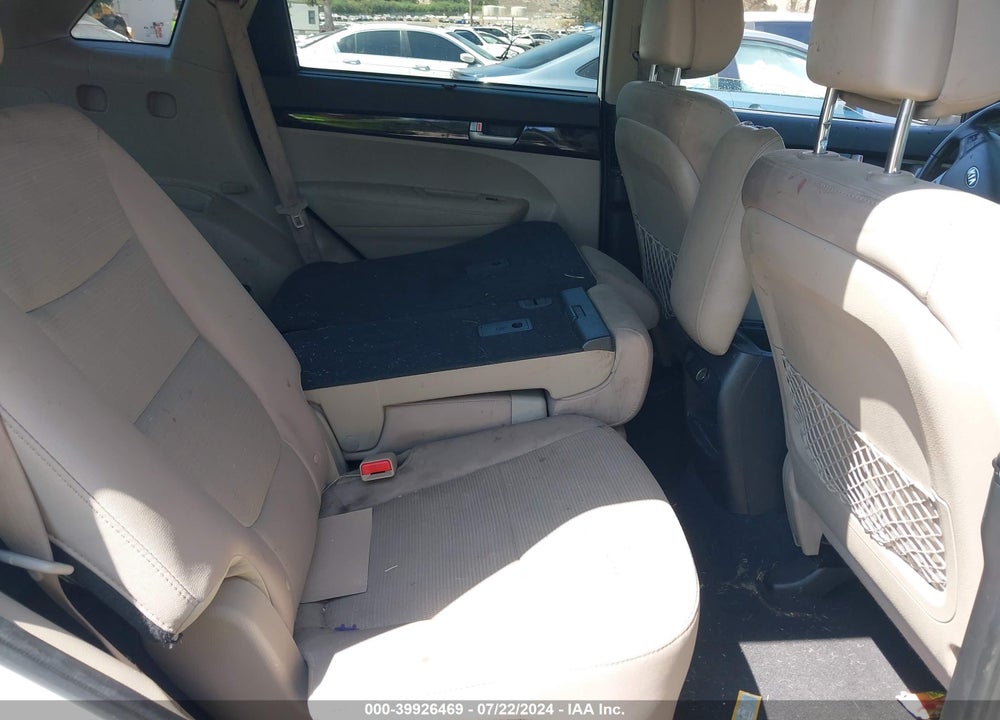 2015 KIA SORENTO LX VIN: 5XYKT4A67FG654636