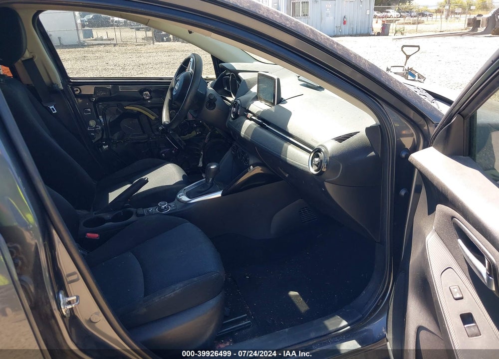 2017 TOYOTA YARIS IA VIN: 3MYDLBYV2HY170996